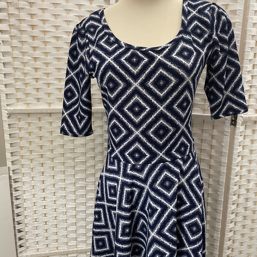 Elegant Navy Patterned Dress